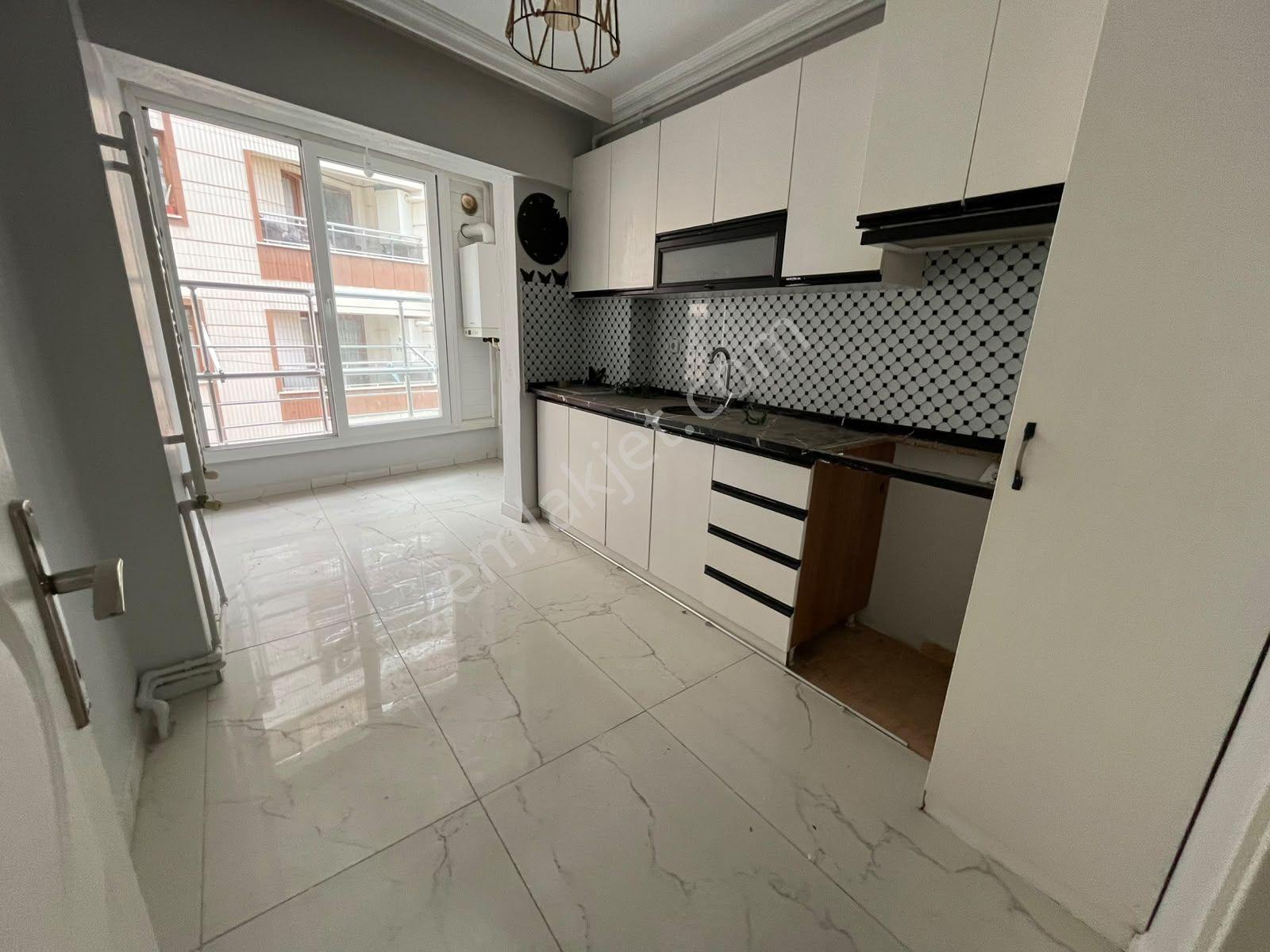 Mutlu Mahallesi Satılık Dubleks 5+1 220 M2 3 Katlının Çatı Dubleksi Full Özelikli Balkonlu Teraslı Ç — fotoğraf 16
