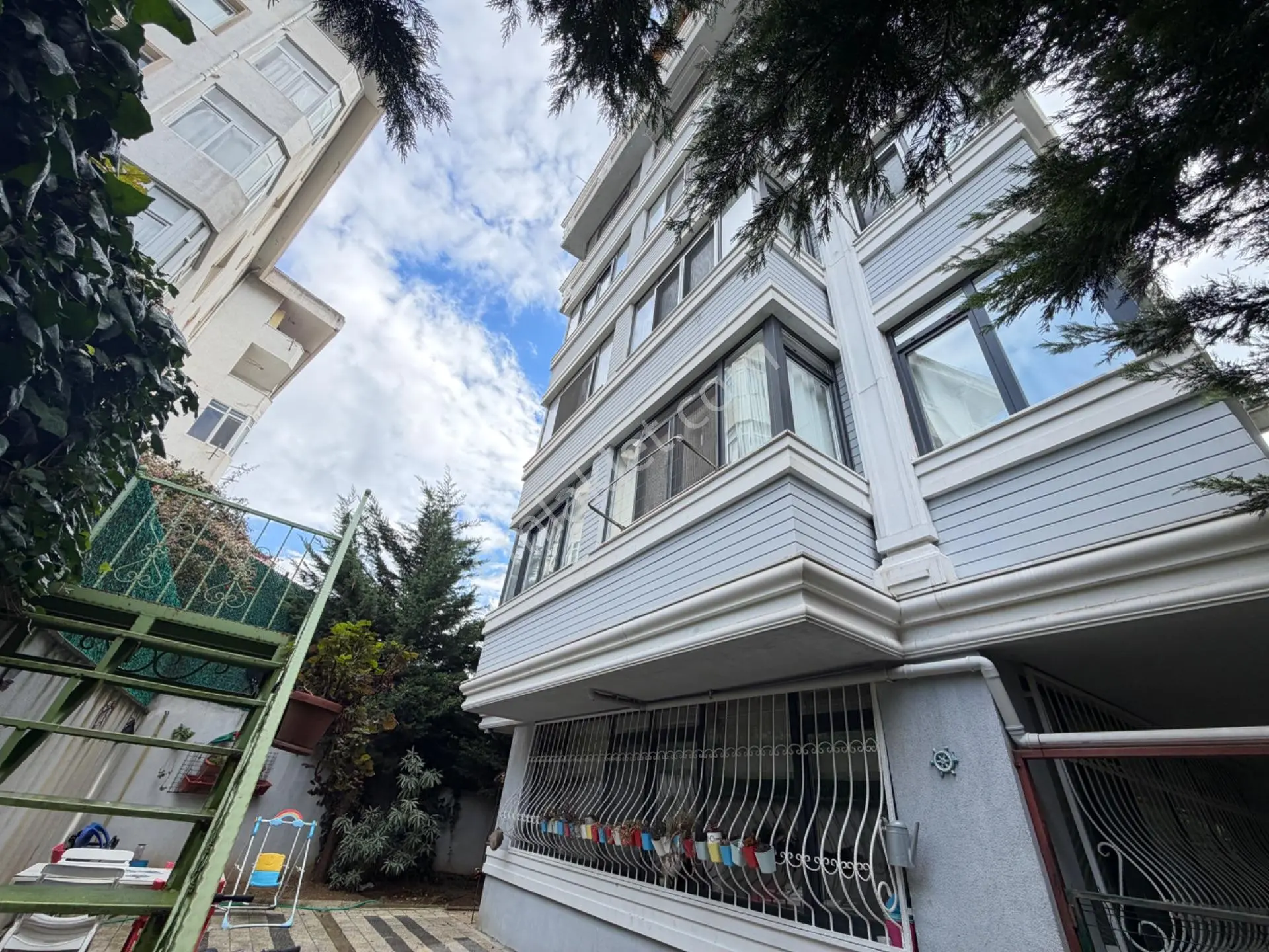 Maltepe Cevizli Mahallesinde 2+1 Satılık Daire — fotoğraf 3