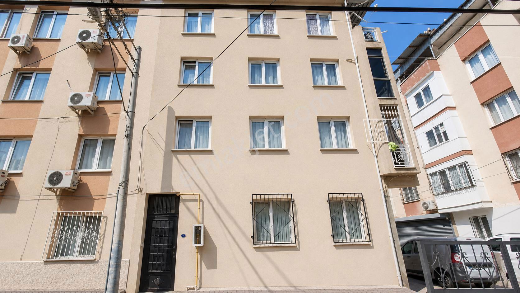 Yıldız Mah. Otoban Çıkışına 2dk Msf.satılık 4 Katlı Komple Bina