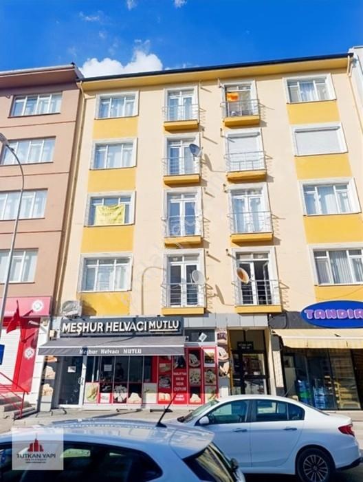 Yenidoğan Mh. Salı Pazarı Üstü Satılık 3+1 160m2 Ara Kat Kombili