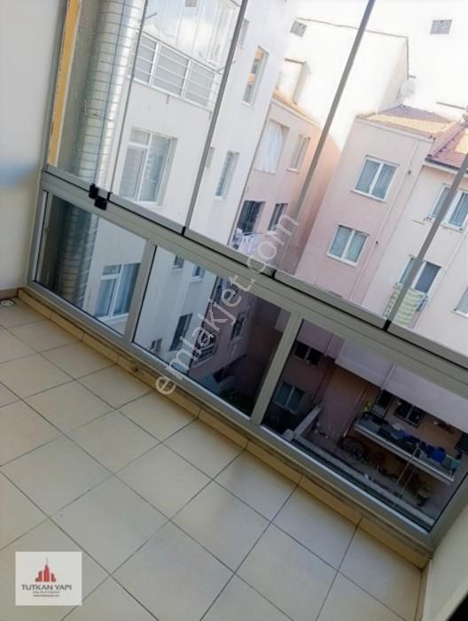 Yenidoğan Mh. Salı Pazarı Üstü Satılık 3+1 160m2 Ara Kat Kombili — fotoğraf 4