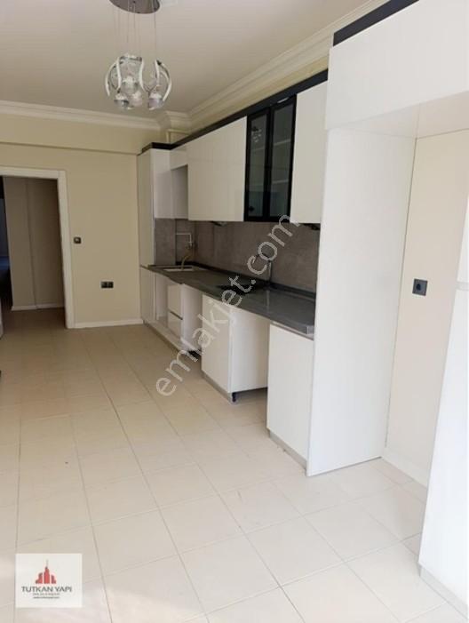 Yenidoğan Mh. Salı Pazarı Üstü Satılık 3+1 160m2 Ara Kat Kombili — fotoğraf 13