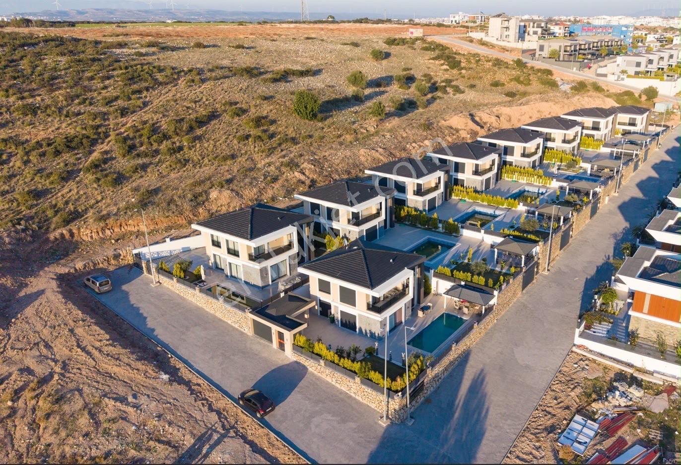 Aydın Didim Efeler Akıllı Sistem Havuzlu Lüx Villa