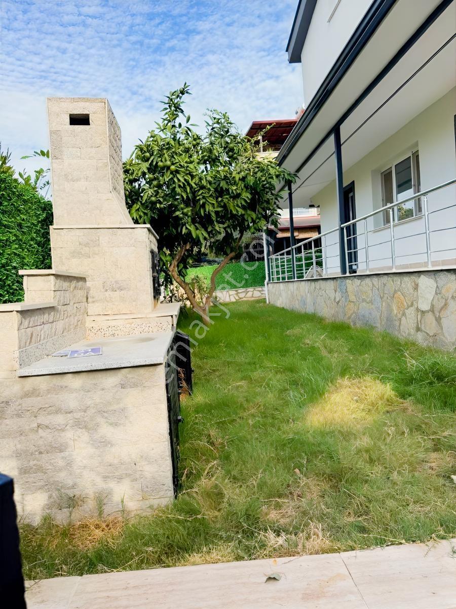 Davutlar Merkezde Özel Havuzlu Müstakil 6+1 Villa — fotoğraf 13