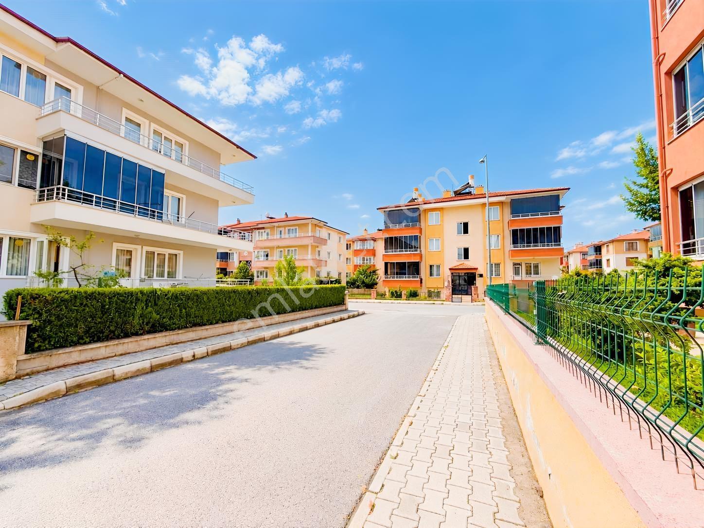 Remax Dem'den Ergenekon Mah. 3+1 Satılık Daire — fotoğraf 2