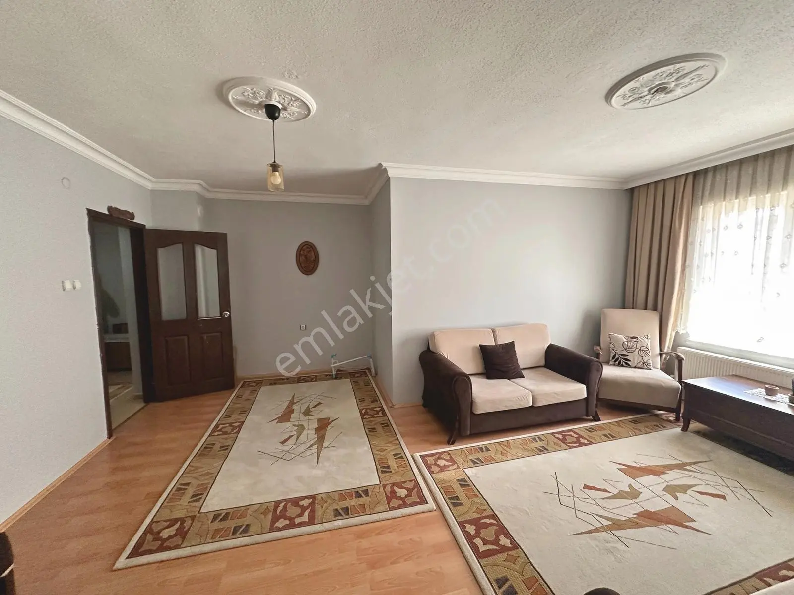 Çağlayan Düzlükte Merkezi Konumda Katta 3+1 Satılık Daire — fotoğraf 4