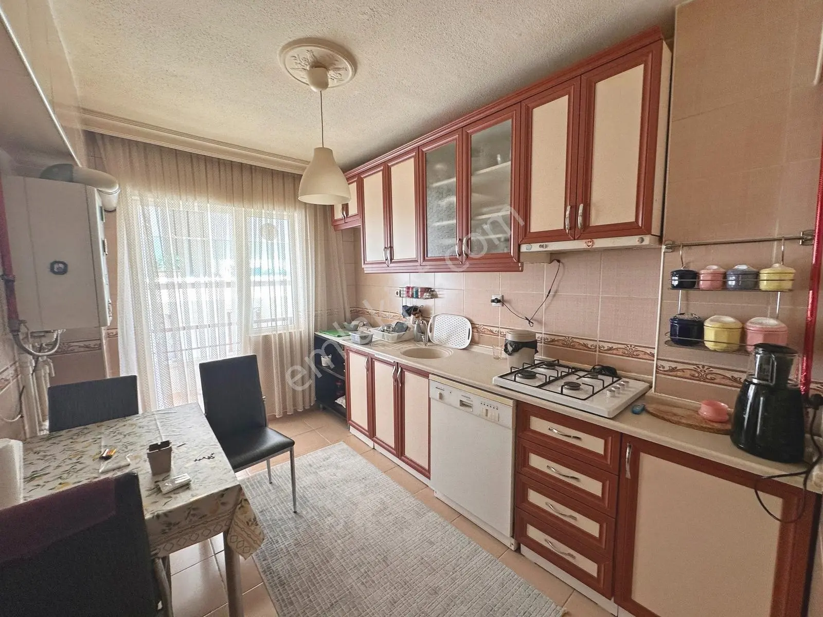 Çağlayan Düzlükte Merkezi Konumda Katta 3+1 Satılık Daire — fotoğraf 5