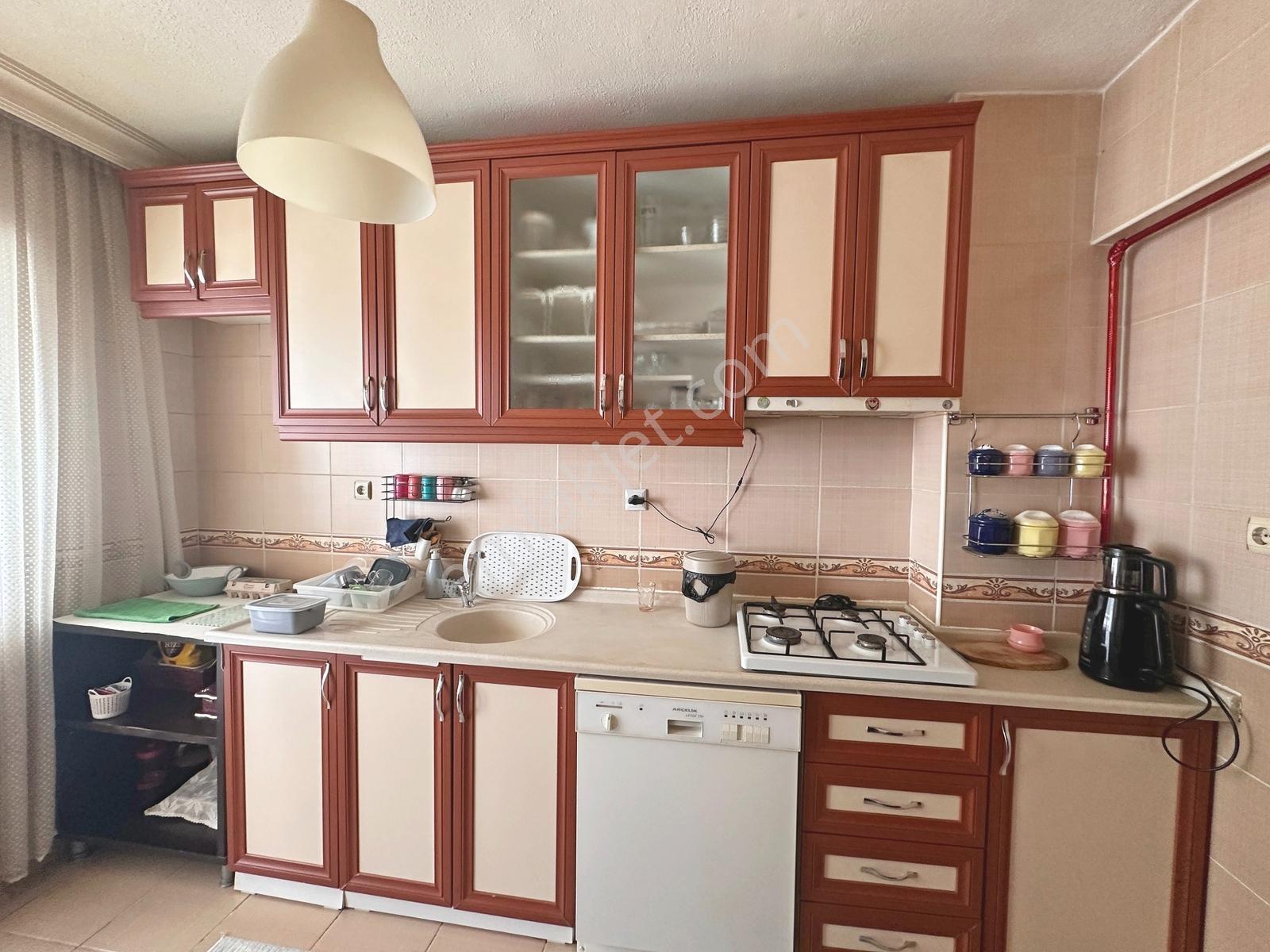 Çağlayan Düzlükte Merkezi Konumda Katta 3+1 Satılık Daire — fotoğraf 7