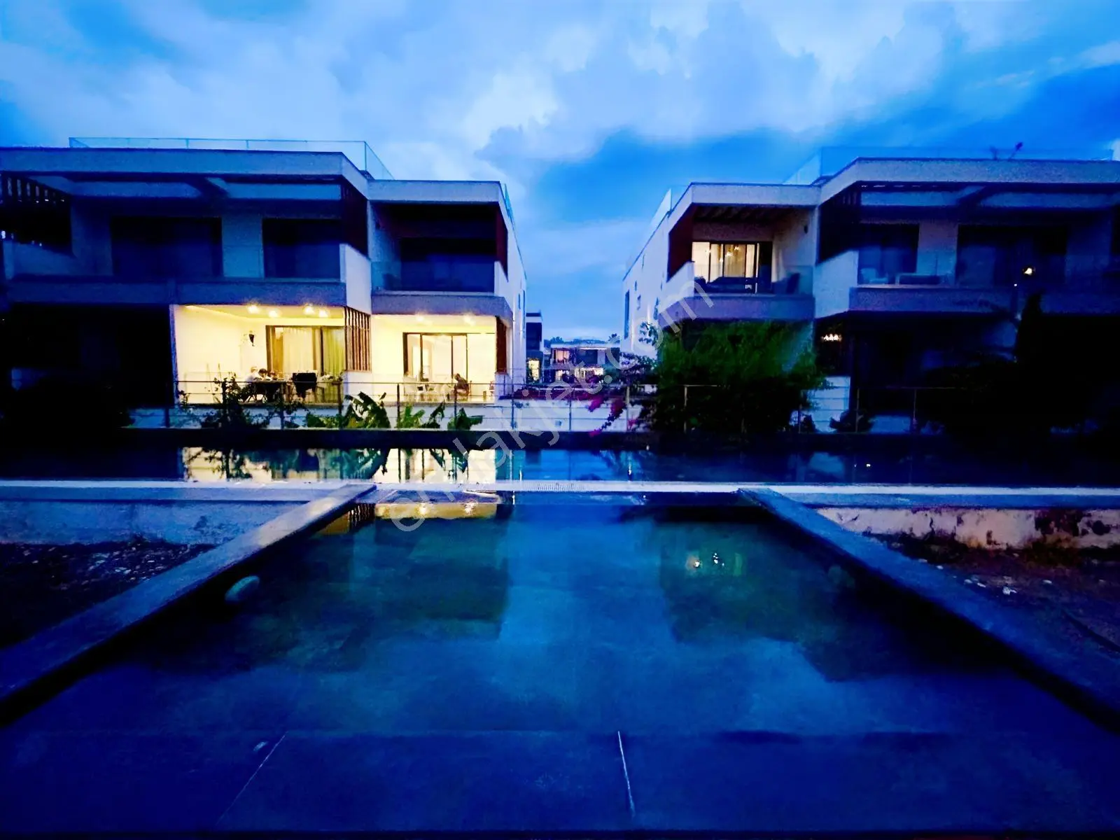 Bodrum Eskiçeşme'de Satılık Yatırımlık 1+1 Lüks Daire — fotoğraf 3