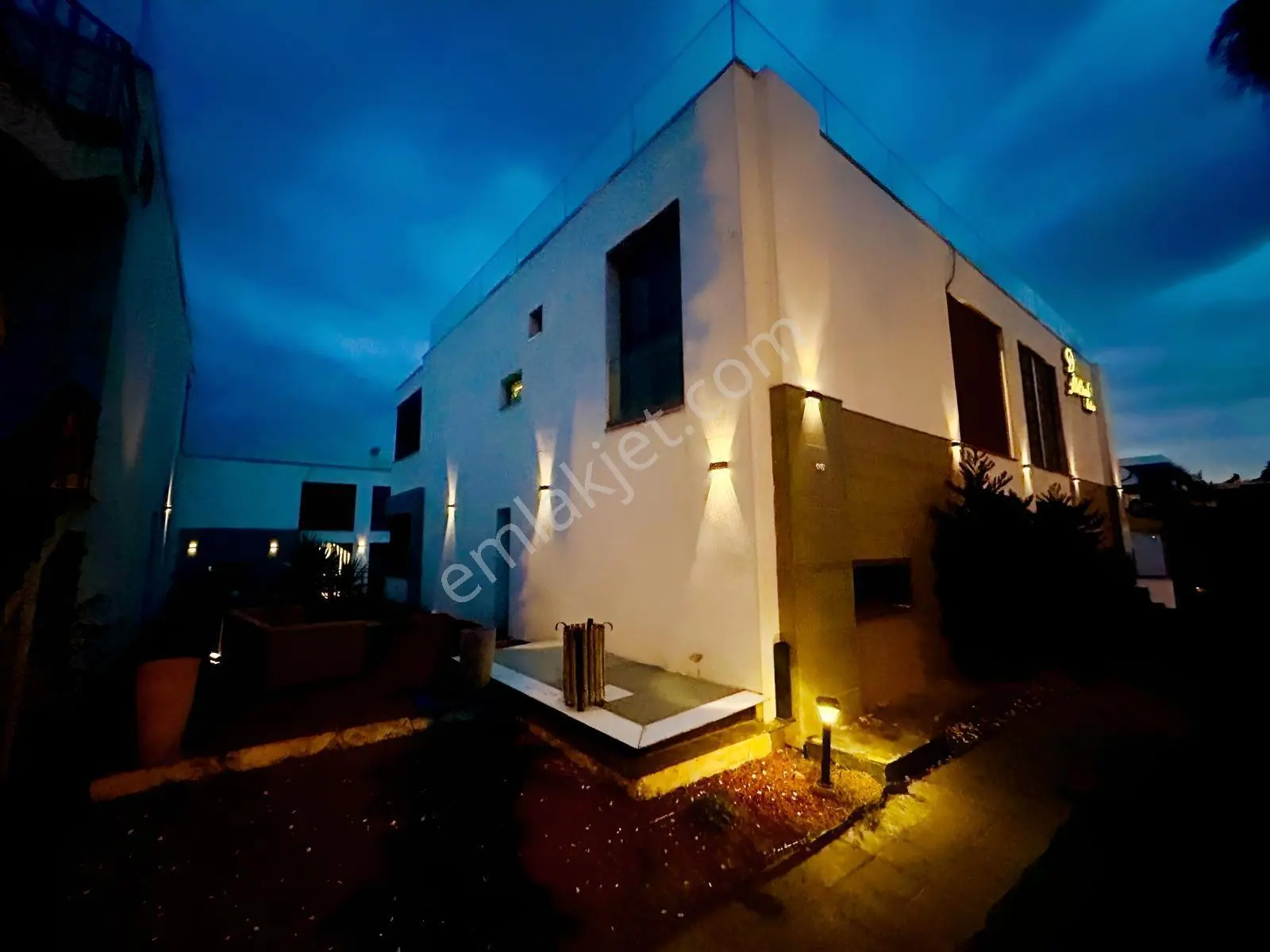 Bodrum Eskiçeşme'de Satılık Yatırımlık 1+1 Lüks Daire — fotoğraf 5