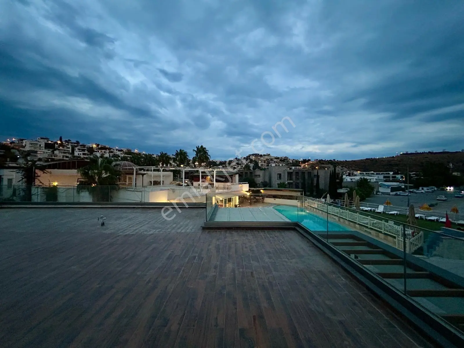Bodrum Eskiçeşme'de Satılık Yatırımlık 1+1 Lüks Daire — fotoğraf 6