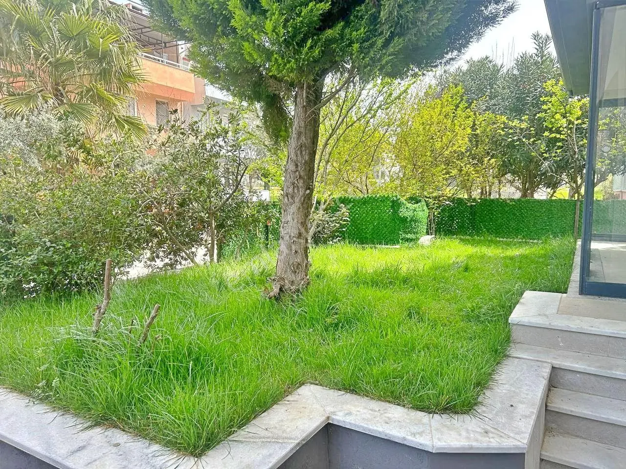 Uytundan Akçay'da Denize 400 Metre 3+1 Bahçeli Satılık Villa — fotoğraf 13