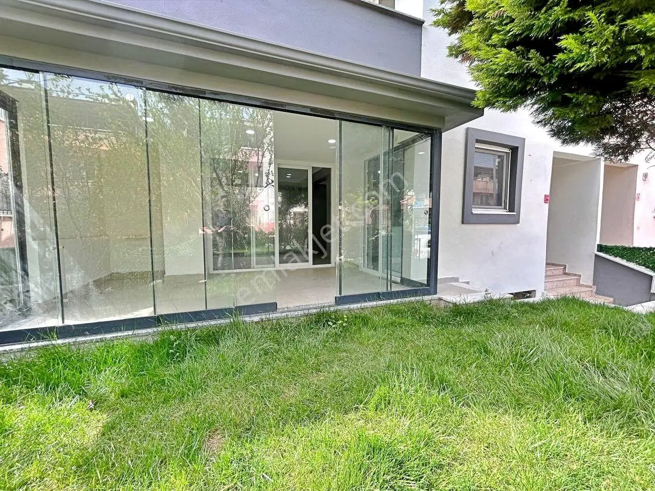 Uytundan Akçay'da Denize 400 Metre 3+1 Bahçeli Satılık Villa — fotoğraf 14