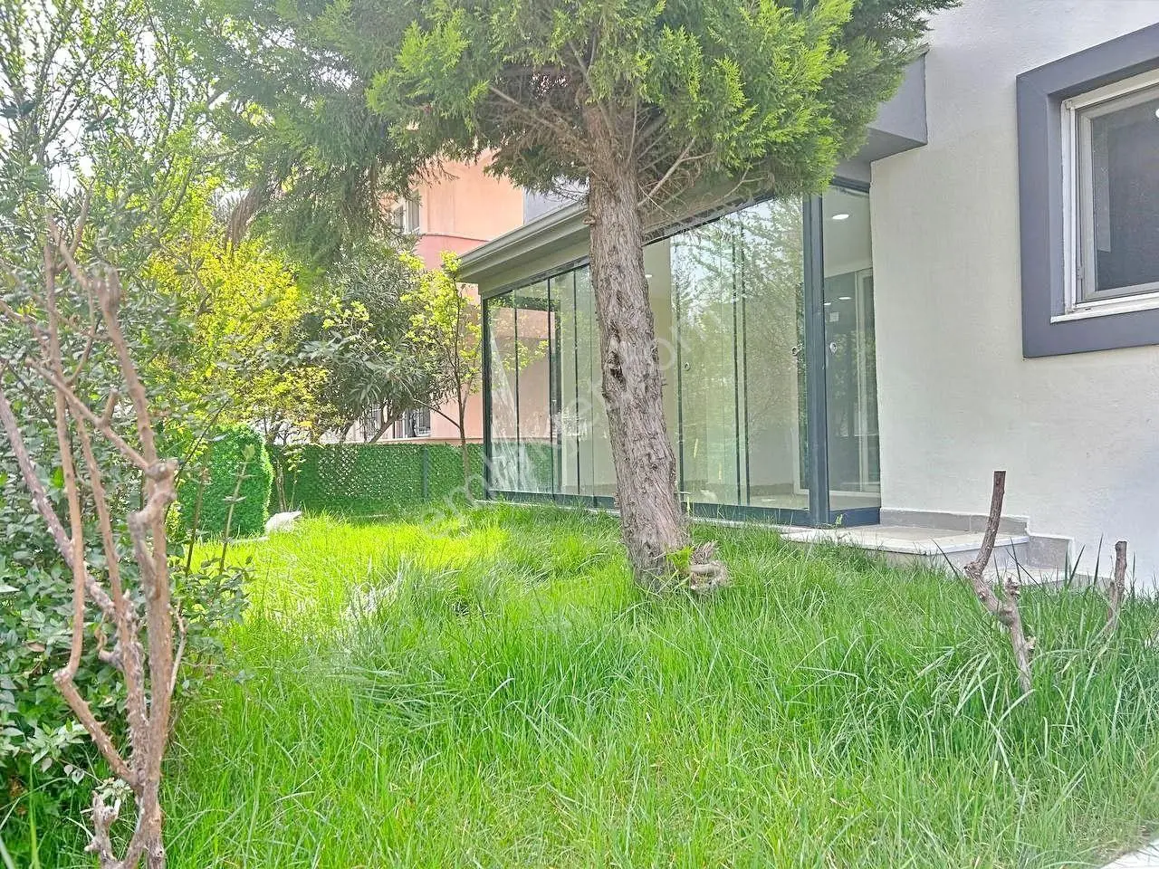 Uytundan Akçay'da Denize 400 Metre 3+1 Bahçeli Satılık Villa — fotoğraf 16