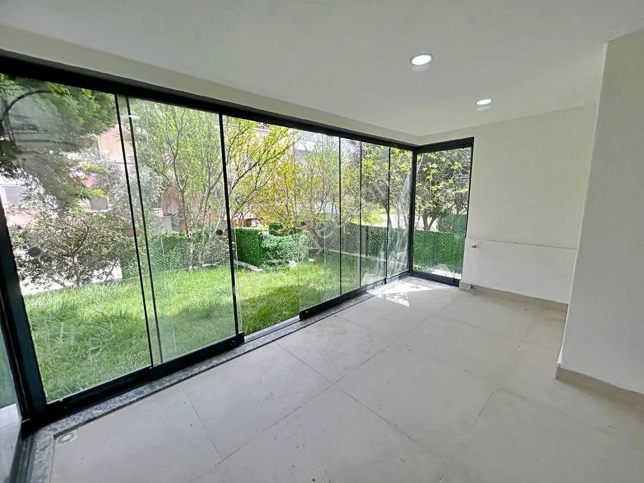 Uytundan Akçay'da Denize 400 Metre 3+1 Bahçeli Satılık Villa — fotoğraf 20