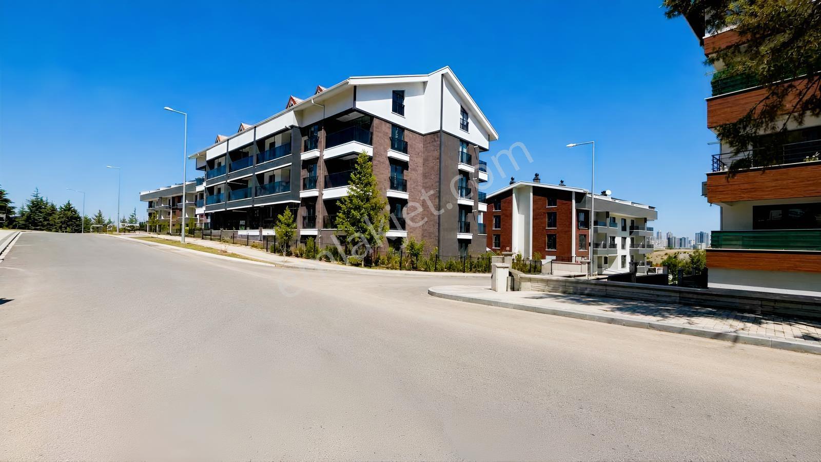 İncek'te Site İçerisinde/dublex/2m Kredili/satılık 2+1