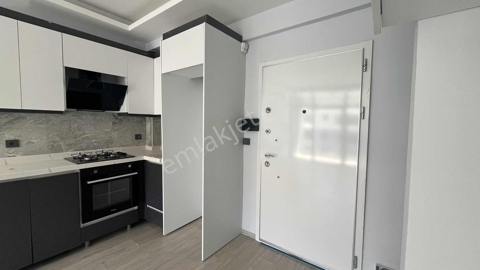 İncek'te Site İçerisinde/dublex/2m Kredili/satılık 2+1 — fotoğraf 3