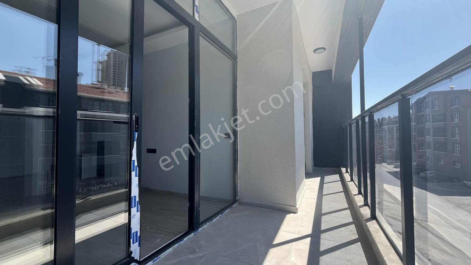 İncek'te Site İçerisinde/dublex/2m Kredili/satılık 2+1 — fotoğraf 10