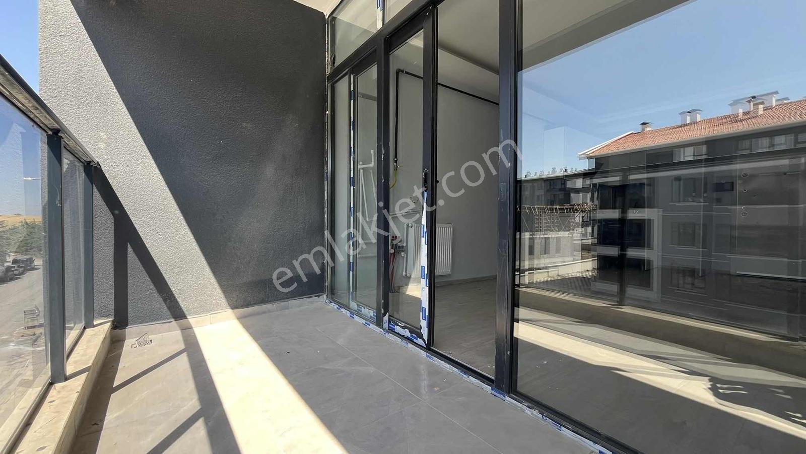İncek'te Site İçerisinde/dublex/2m Kredili/satılık 2+1 — fotoğraf 14