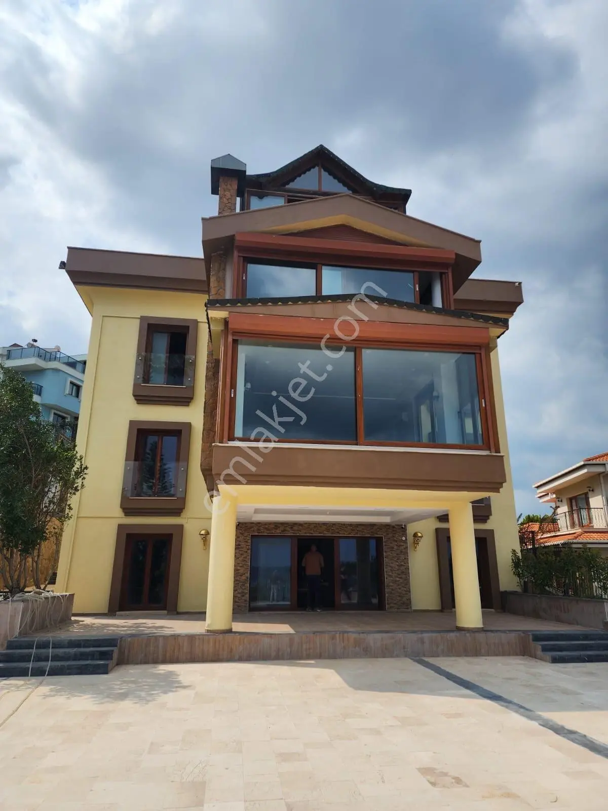 Karslılar 11+2 Panoramik Göl Manzara 1200m2 Arsa 800m2 Oturum 4katlı 5banyo Dgaz 11-15yaş Havuz — fotoğraf 30