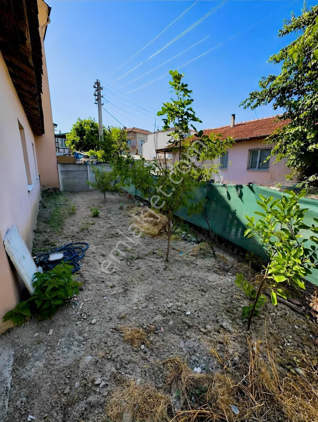 Yağcılarda Ana Cadde Üzerinde 183 M² Arsalı Müstakil 2+1 — fotoğraf 16