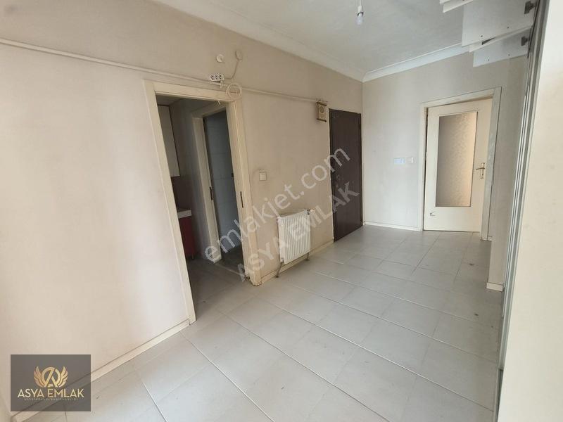 Fetih Caddesi Cepheli Geniş 3+1 Satılık — fotoğraf 11