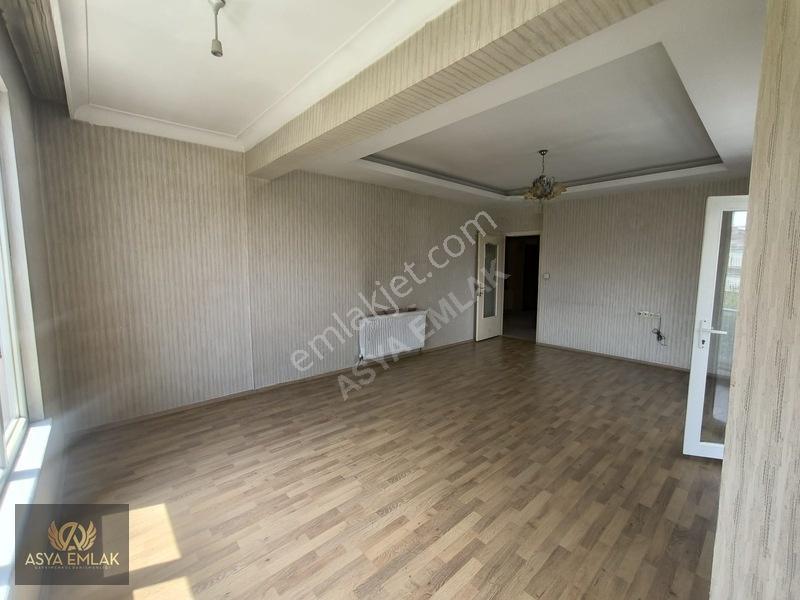Fetih Caddesi Cepheli Geniş 3+1 Satılık — fotoğraf 15