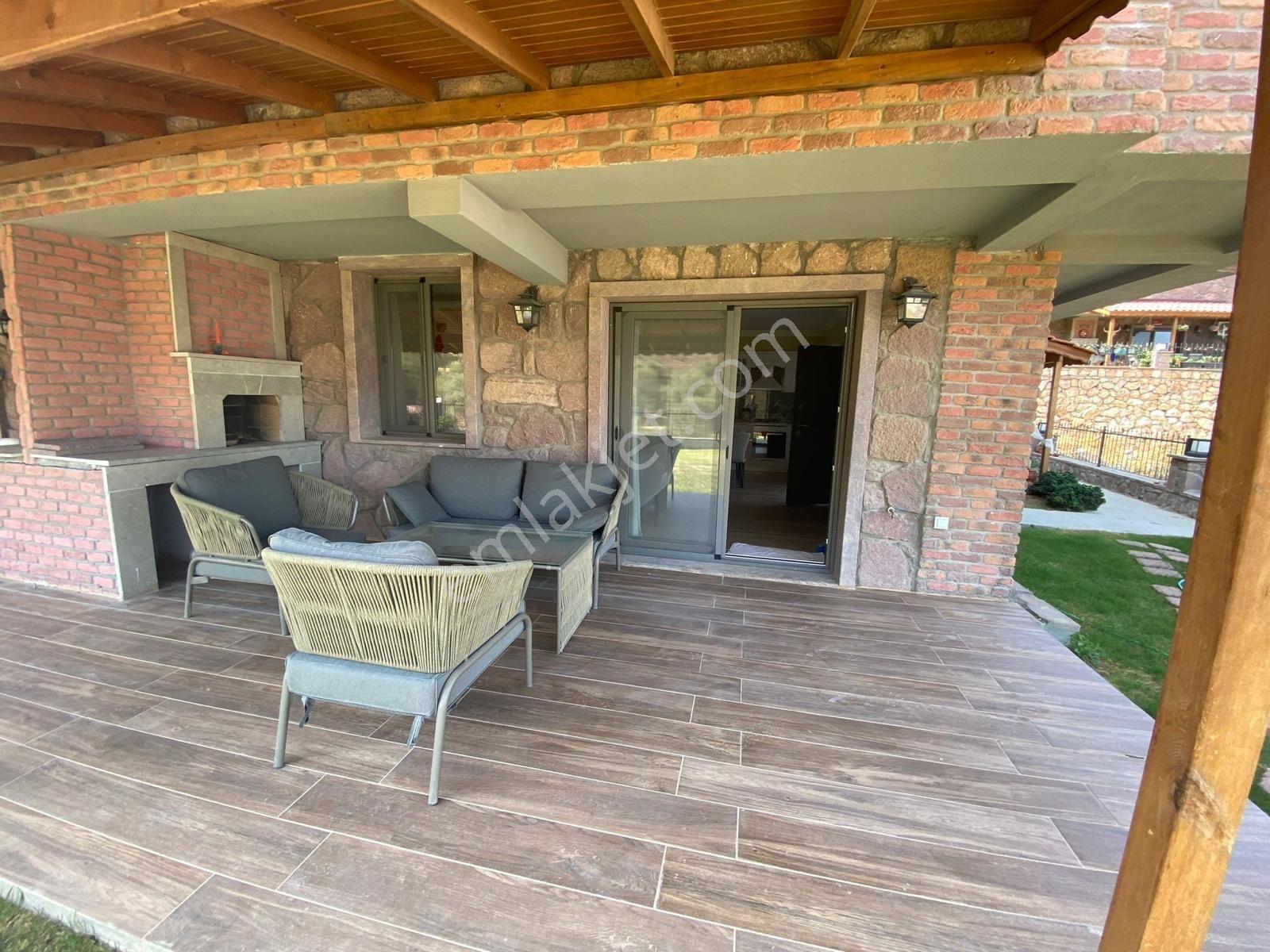 Yenifoça'da Asos Villaları Prestijiyle Tanışın — fotoğraf 7