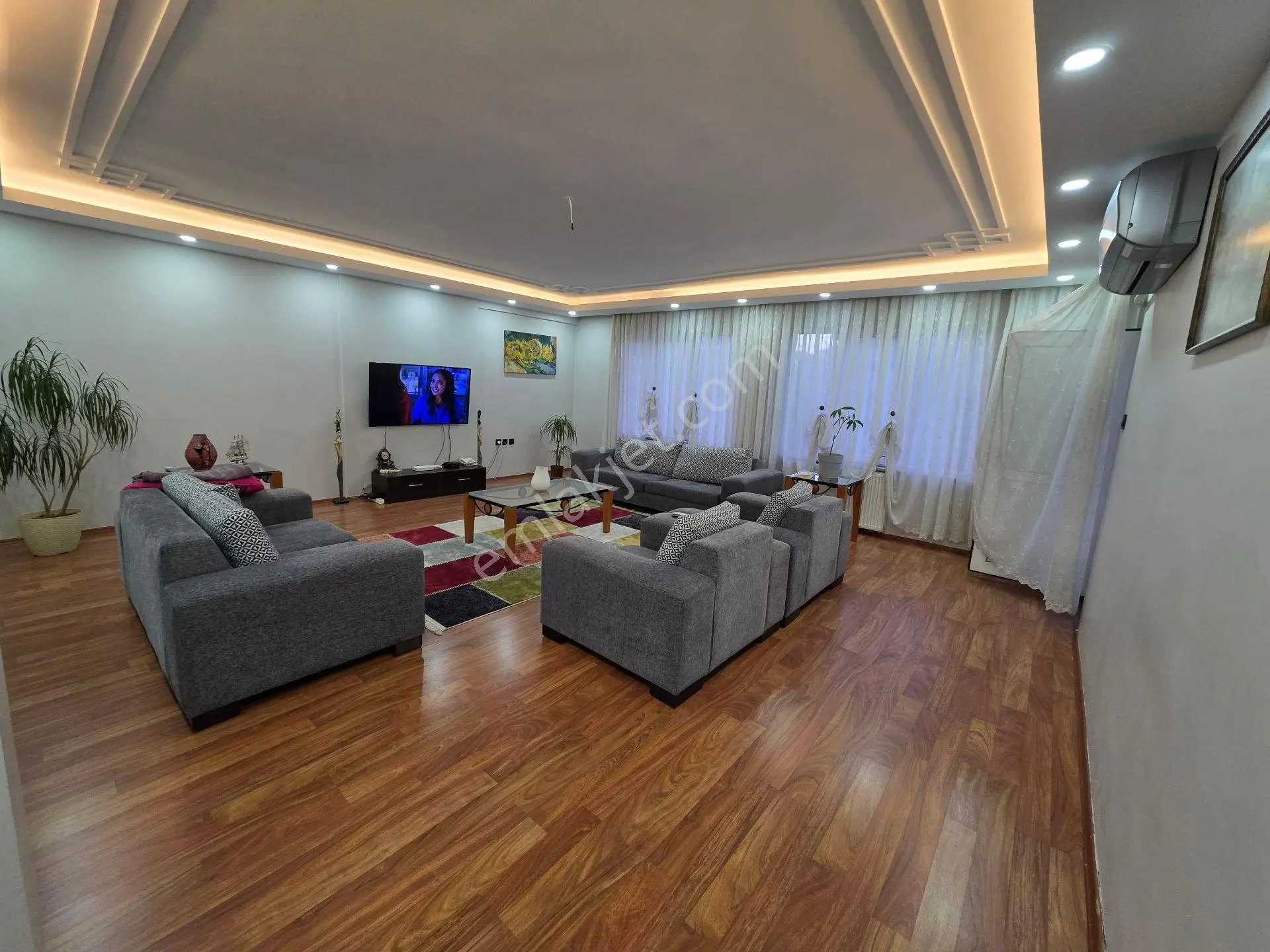 Şahintepe Tramvaya Yakın Hasarsız Arakat Ultra Lüx 190m2 3+1 — fotoğraf 2