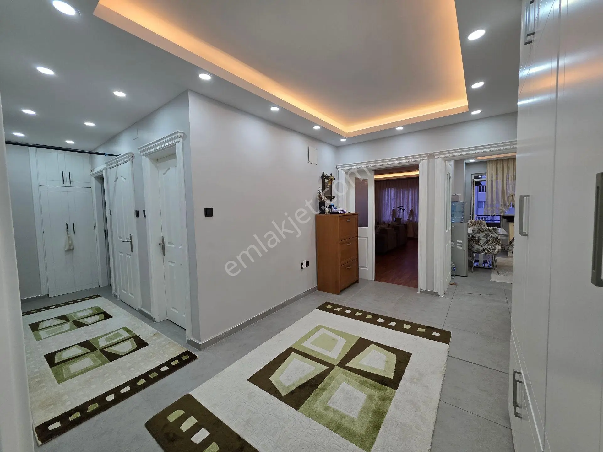 Şahintepe Tramvaya Yakın Hasarsız Arakat Ultra Lüx 190m2 3+1 — fotoğraf 12