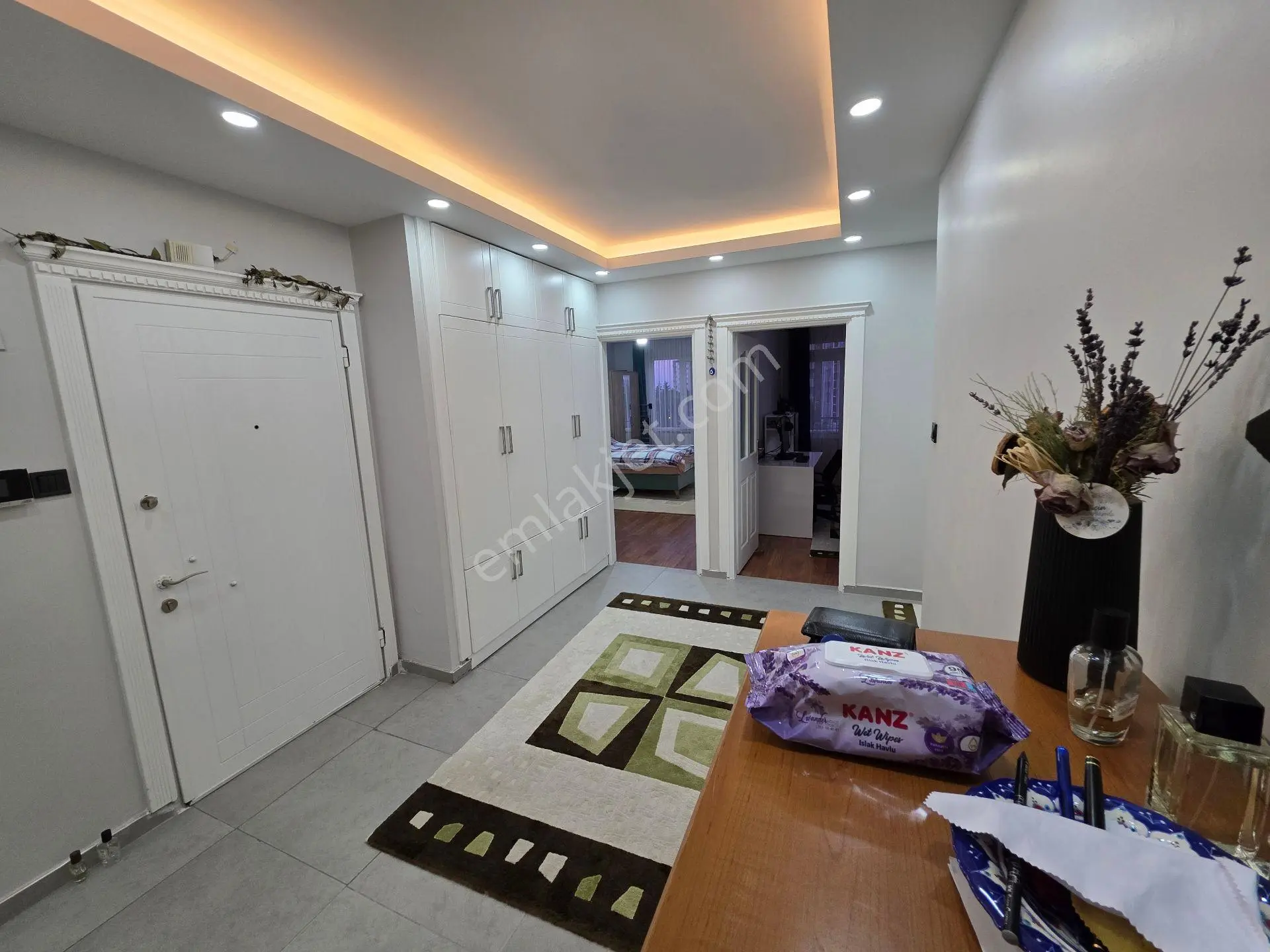 Şahintepe Tramvaya Yakın Hasarsız Arakat Ultra Lüx 190m2 3+1 — fotoğraf 14