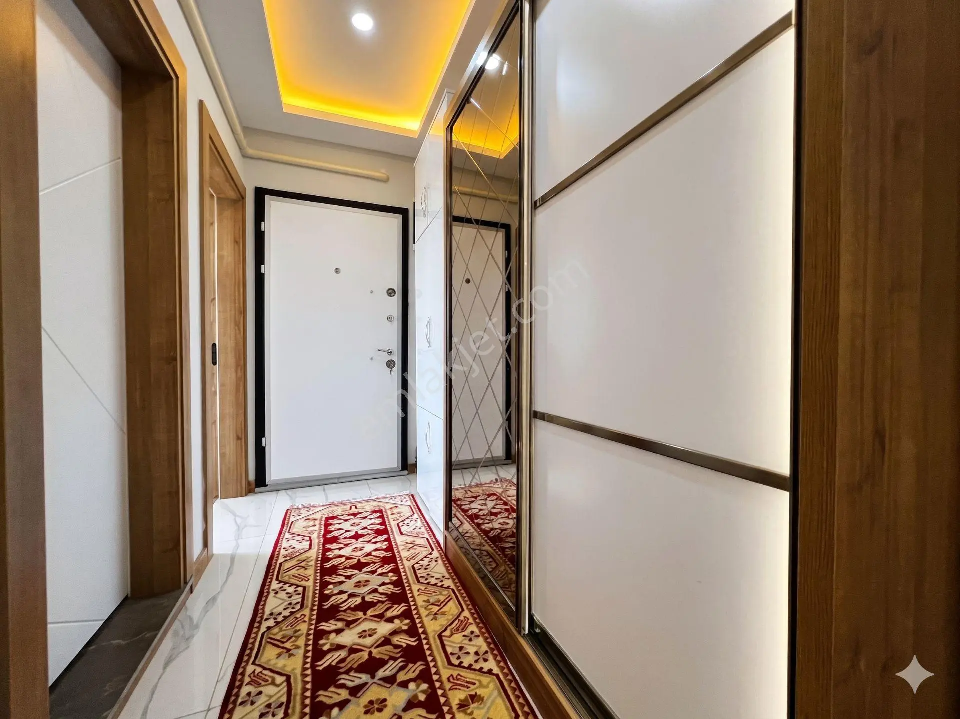 🟣🟣aktiften Modern Mimari Ve Konfor: Akçay'da Doğalgazlı, Ara Kat Ön Cephe Ayrı Mutfaklı 2+1 Daire — fotoğraf 3