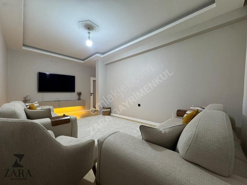 Zara | Akşemsettin Mh. Neşet Cd Yanı Asansörlü 120 M² 3+1 Daire — fotoğraf 11