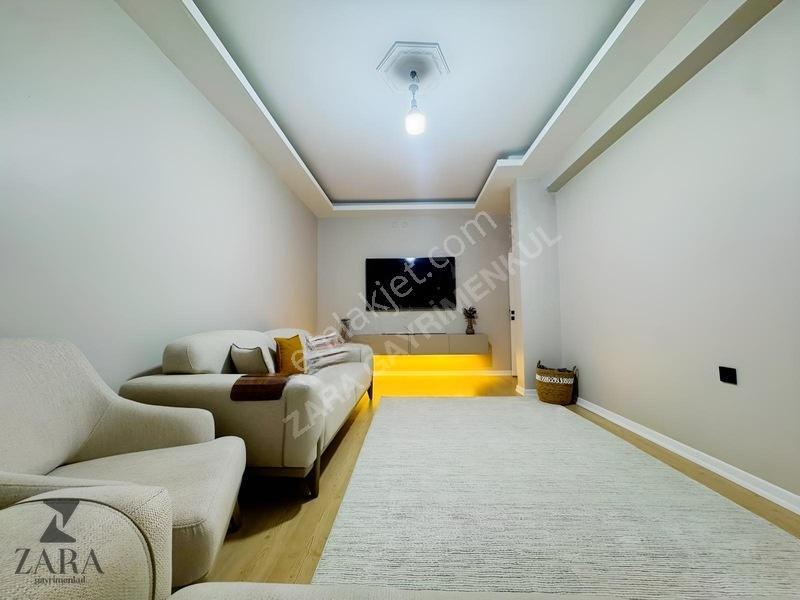 Zara | Akşemsettin Mh. Neşet Cd Yanı Asansörlü 120 M² 3+1 Daire — fotoğraf 12