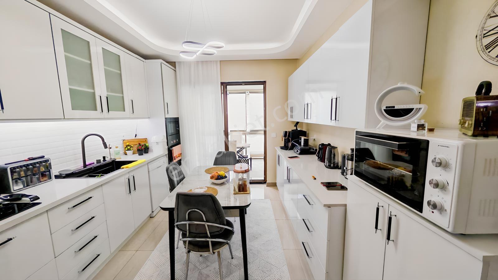 Törekent Mah. Newera Seyirtepe Kon. 3+1 Satılık Daire — fotoğraf 11
