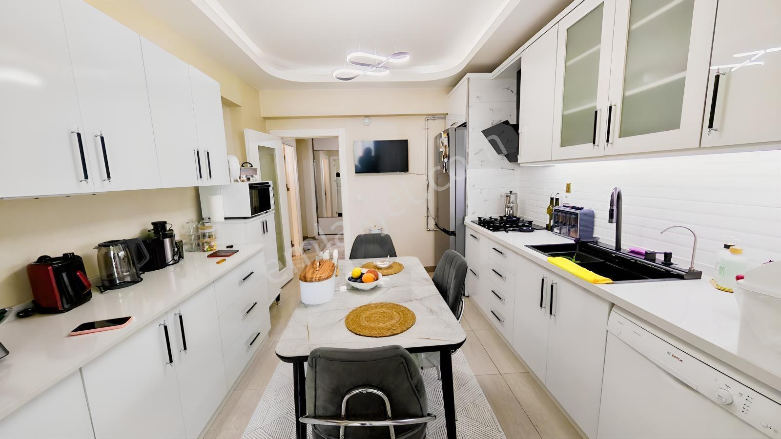 Törekent Mah. Newera Seyirtepe Kon. 3+1 Satılık Daire — fotoğraf 14