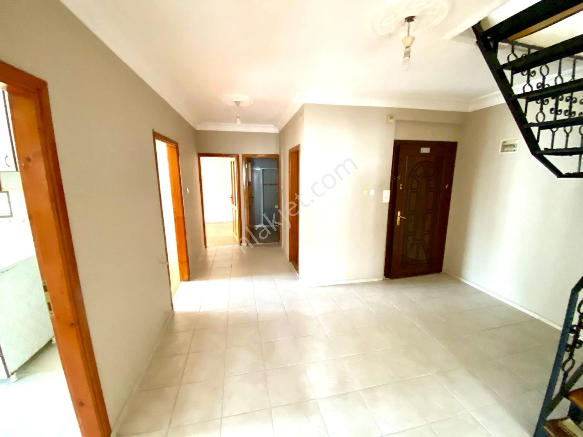 Alanya Merkezde 5+1 Ayrı Mutfaklı Satılık Dublex Daire — fotoğraf 5