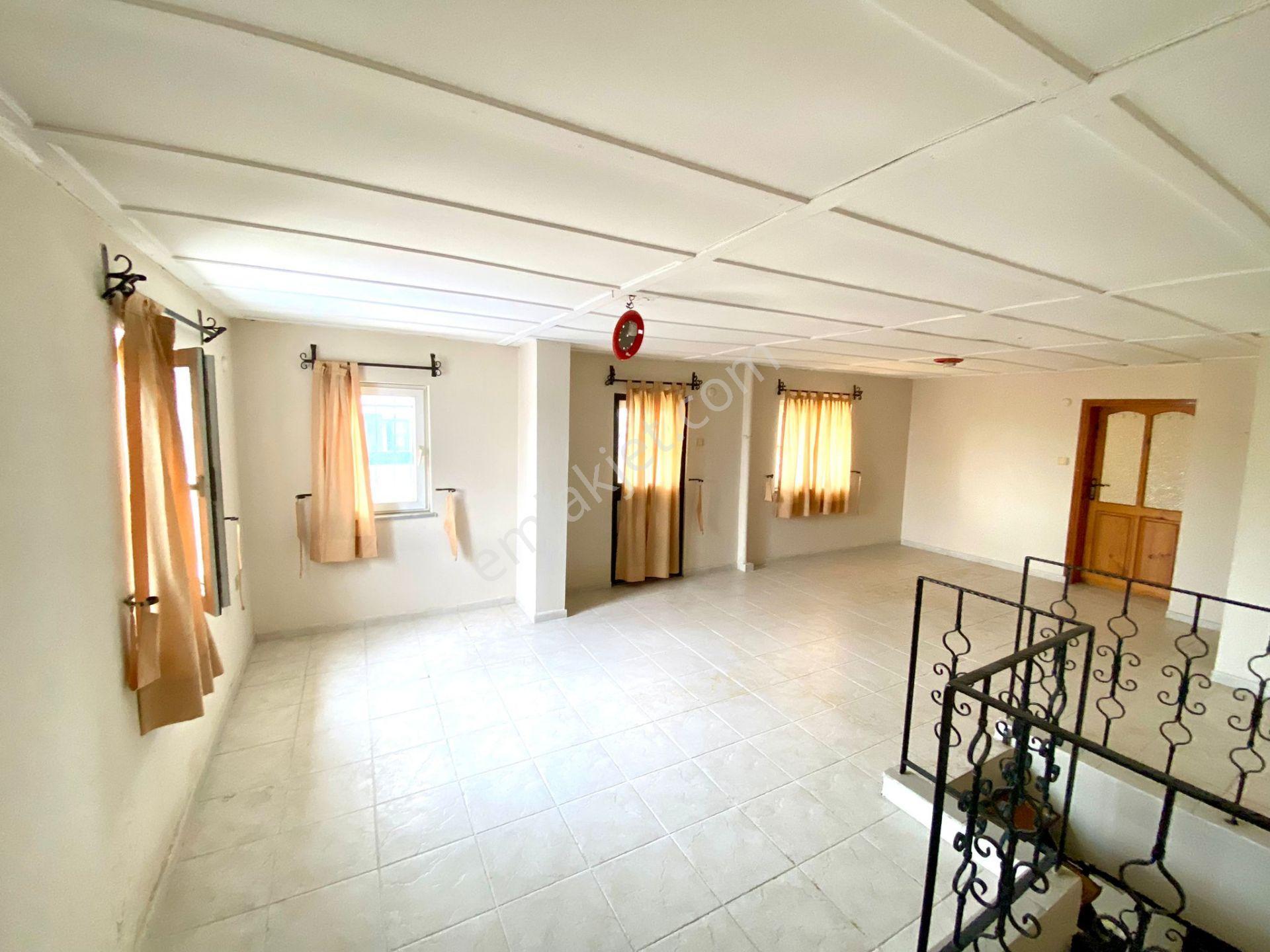 Alanya Merkezde 5+1 Ayrı Mutfaklı Satılık Dublex Daire — fotoğraf 19