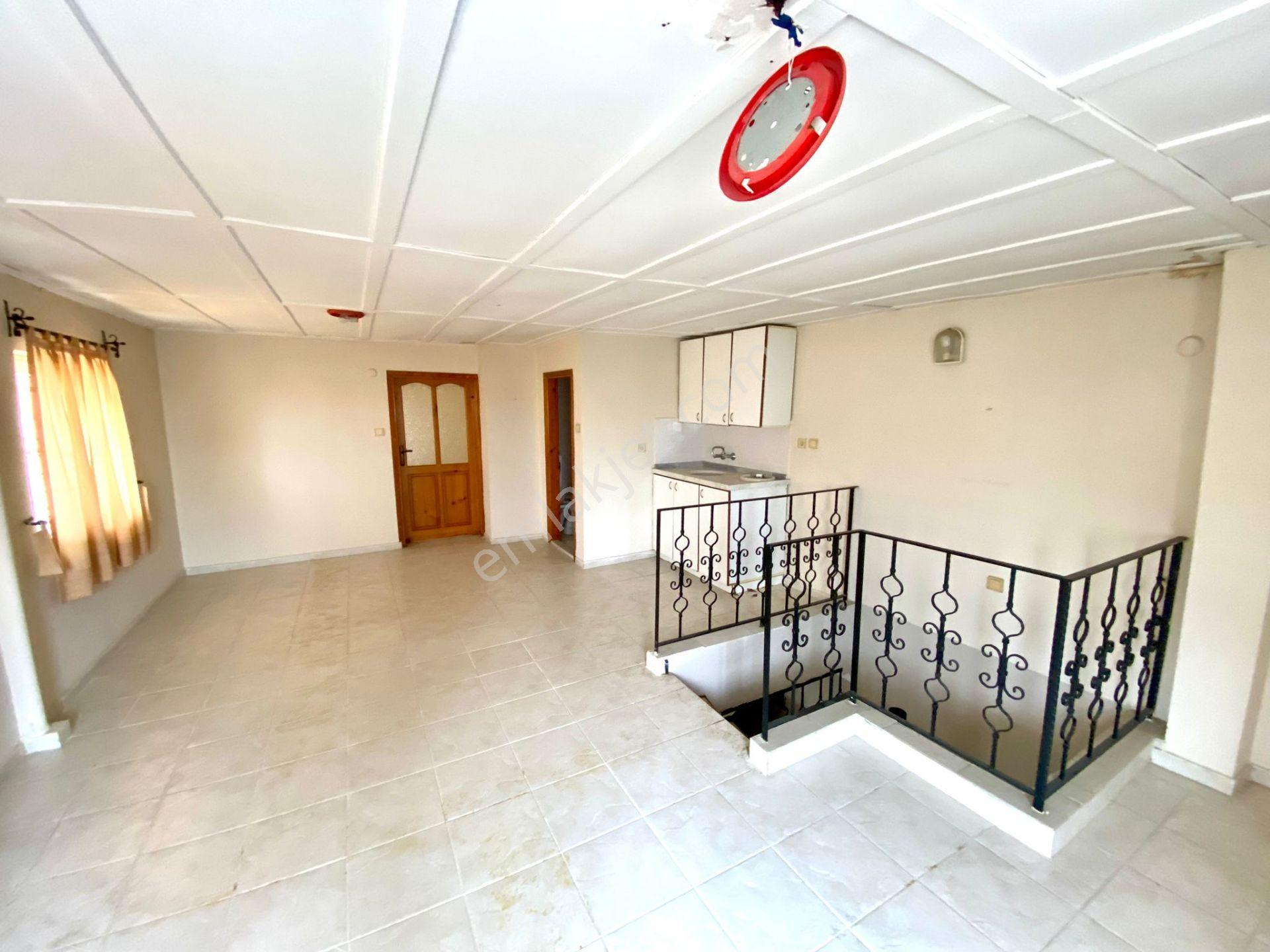 Alanya Merkezde 5+1 Ayrı Mutfaklı Satılık Dublex Daire — fotoğraf 20