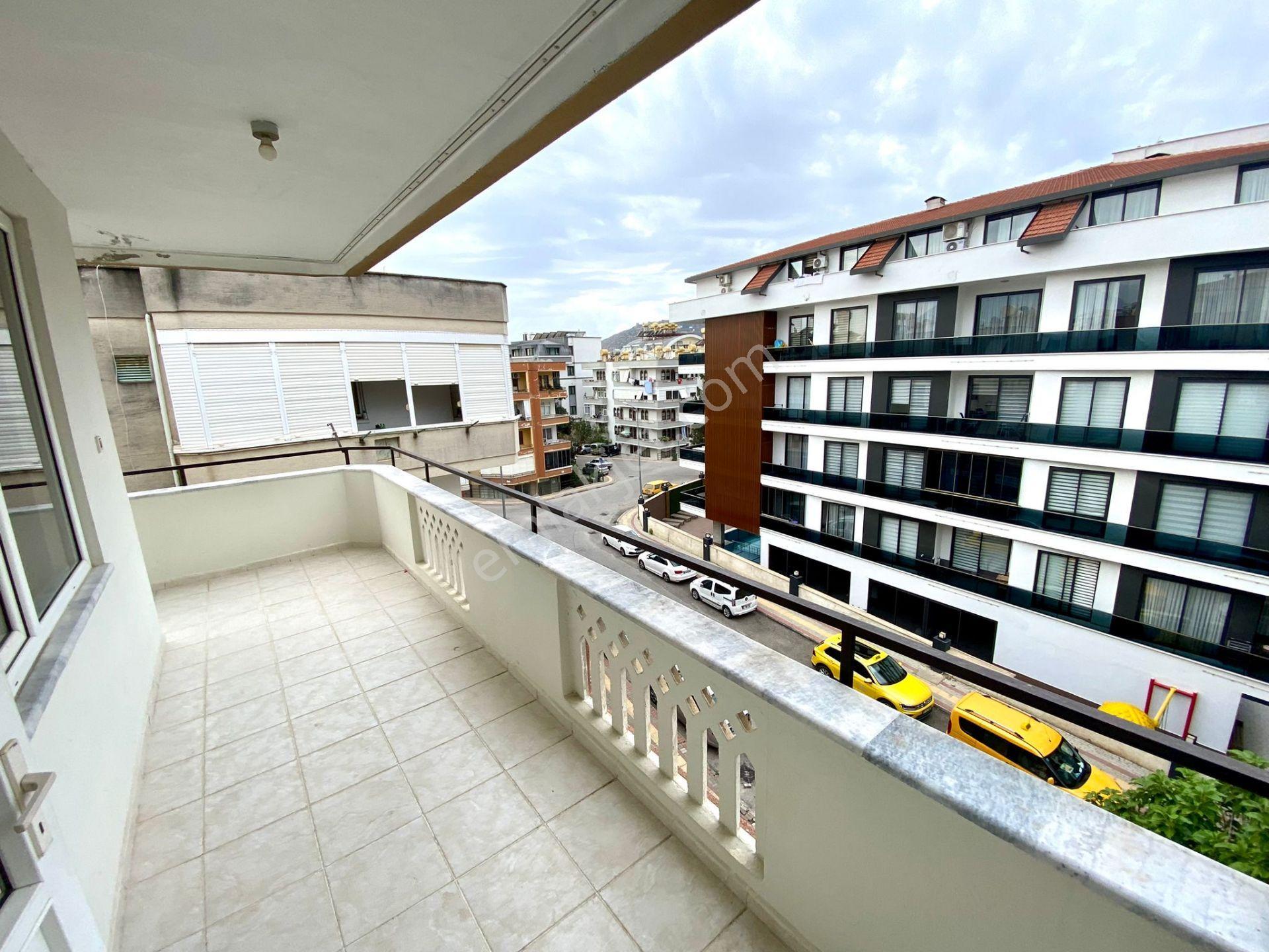 Alanya Merkezde 5+1 Ayrı Mutfaklı Satılık Dublex Daire — fotoğraf 28