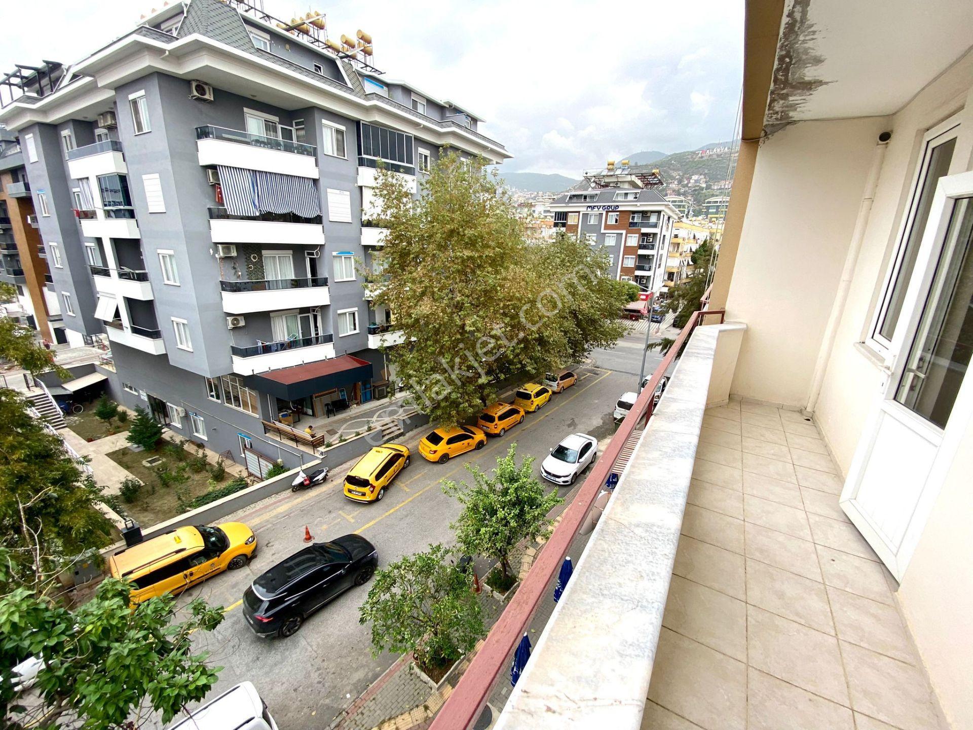 Alanya Merkezde 5+1 Ayrı Mutfaklı Satılık Dublex Daire — fotoğraf 31