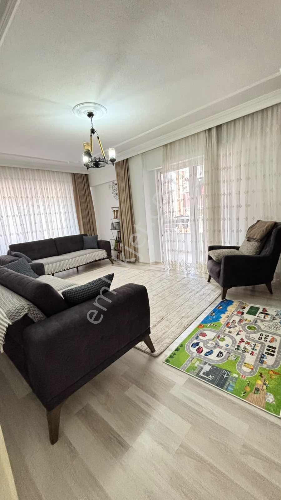 Yenimahallede Satılık 3+1 Ayrı Mutfak Ara Kat Daire — fotoğraf 2