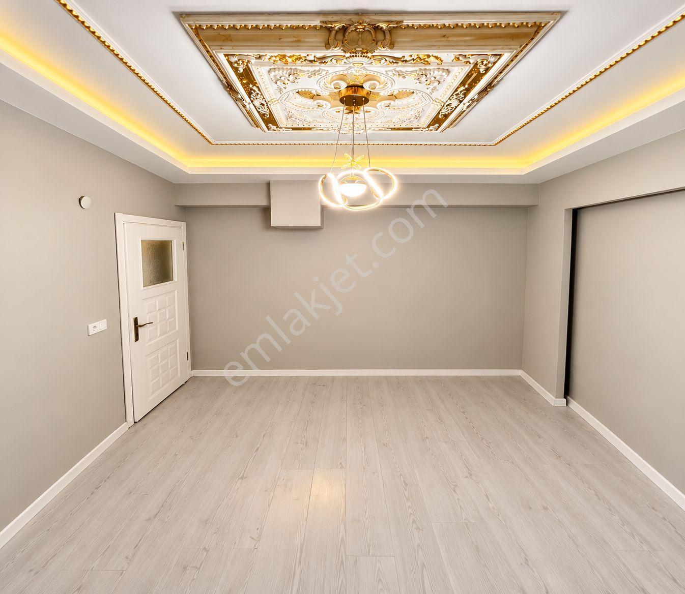 Esenyurt Meydan'da Ulaşıma Yakın Özel Bahçeli Geniş M2 Satılık Dekorlu Daire- Eminevime Uygun ! — fotoğraf 17