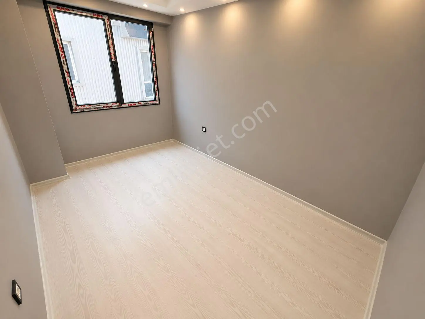 Yüksel'den Kadıköy'de Yerden Isıtma Kapalı Otoparklı 1+1 Daire — fotoğraf 9