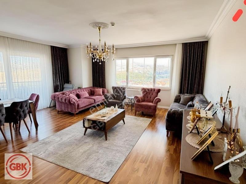 Ankara Park Evleri Sitesinde Bulvar Cepheli 4+1 Masrafsız Daire