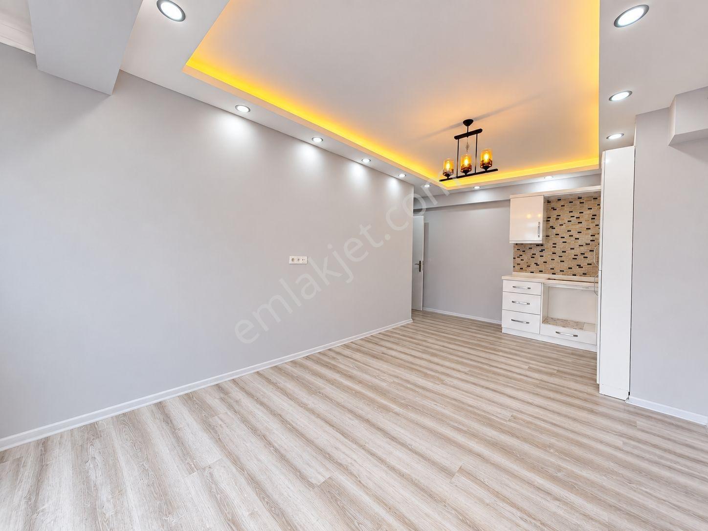 Kuşadası Davutlarda Merkezi Lokasyonda 2+1 Ara Kat Satılık Daire — fotoğraf 10