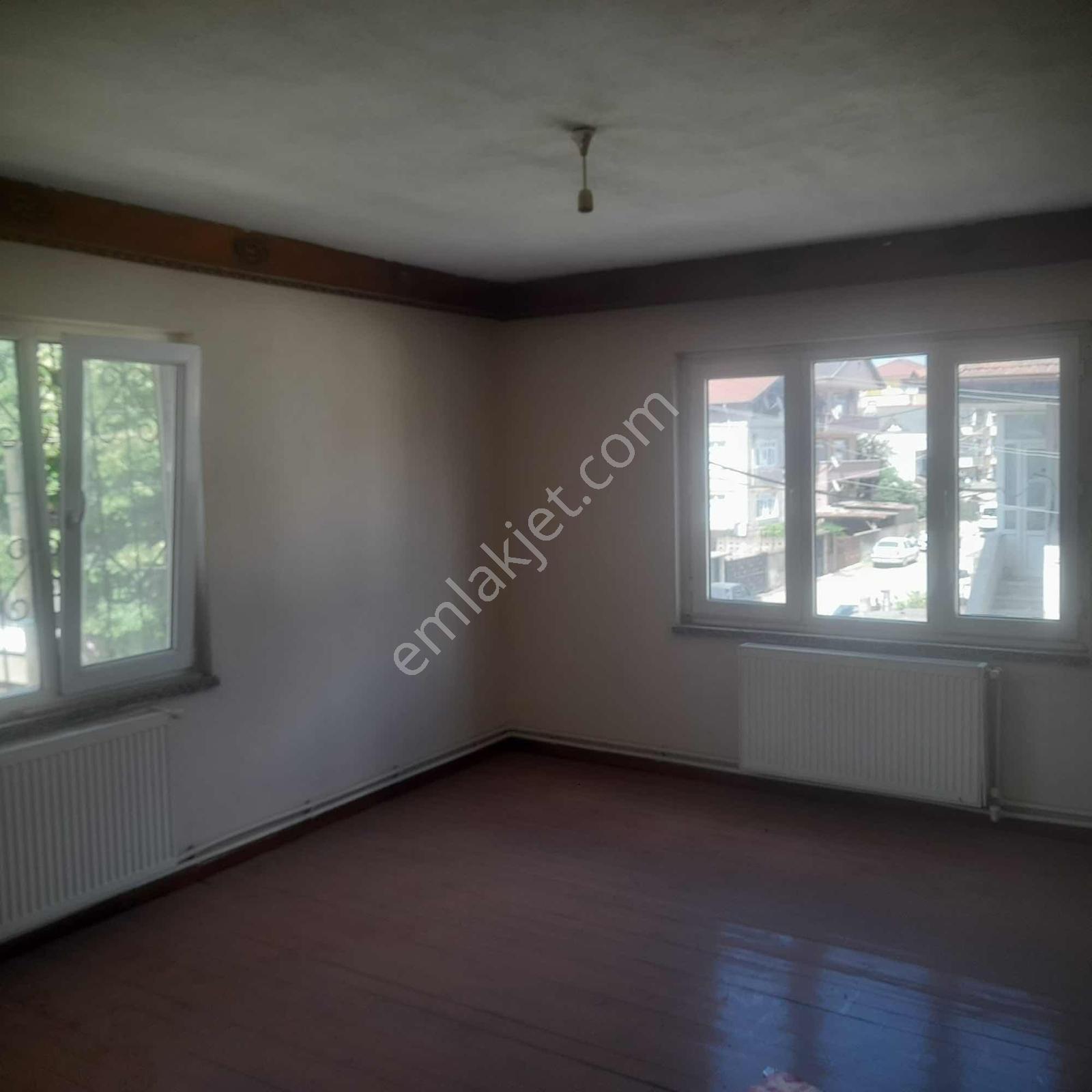 Sakarya Mahallesinde Ara Kat 2+1 100 M2 Satılık Daire — fotoğraf 6