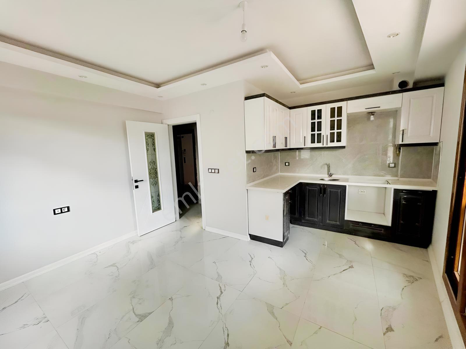 Emlak Center'dan Muradiye Mah Satılık 1+1 Sıfır Daire — fotoğraf 2