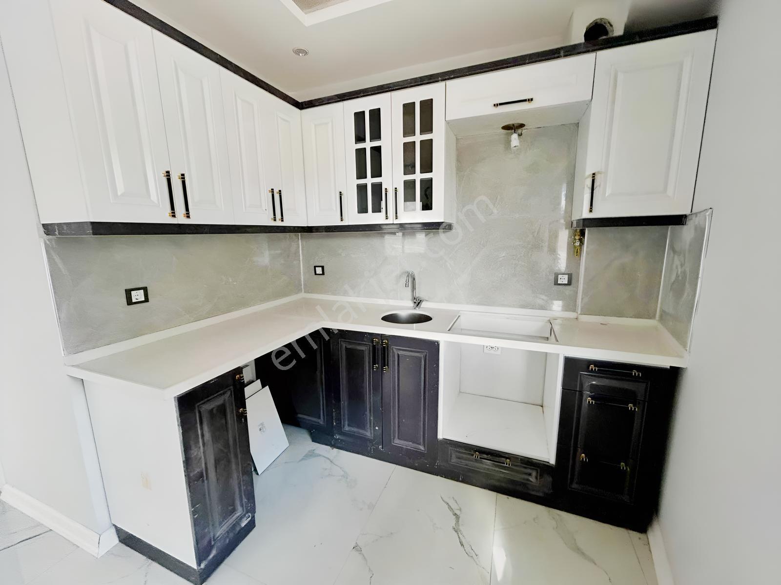 Emlak Center'dan Muradiye Mah Satılık 1+1 Sıfır Daire — fotoğraf 5