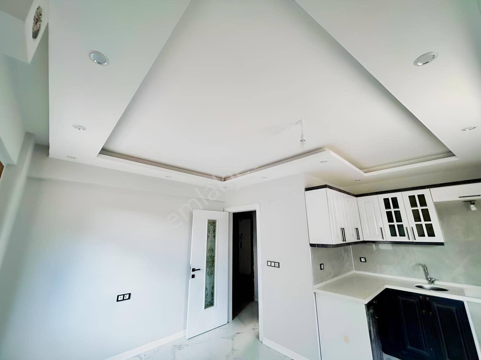 Emlak Center'dan Muradiye Mah Satılık 1+1 Sıfır Daire — fotoğraf 8